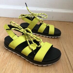 Sorel Roaming Lace size 5 Slingback Gladiator Flat Leather Sandals